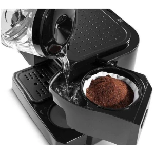 Πολυκαφετιέρα Delonghi BCO411.B μαύρη για espresso και γαλλικό καφέ με πίεση 15 bar για πλούσιο καϊμάκι και γυάλινη κανάτα με χωρητικότητα έως 10 φλιτζάνια γαλλικού καφέ.
