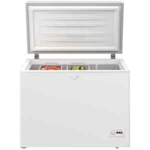 Καταψύκτης Beko CF 300 PARN συνολικής μικτής χωρητικότητας 298 λίτρων με εσωτερικό φωτισμό, μηχανικό σύστημα ελέγχου και με ροδάκια τύπου roller για εύκολη μετακίνηση.