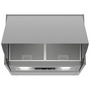 Ο πτυσσόμενος απορροφητήρας Bosch DEM66AC00 έχει πρόσοψη που τραβιέται προς τα έξω και μπορεί να δεχτεί ένα φύλλο ξύλου όμοιο με το ξύλο της κουζίνας.