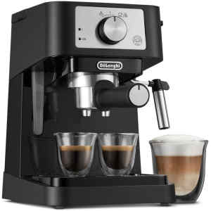 Η καφετιέρα espresso Delonghi EC260.BK διαθέτει αφαιρούμενο δίσκο διπλής απόσταξης για διαφορετικά μεγέθη κυπέλλου ύψους έως 110 mm. Η μηχανή espresso ξεχωρίζει με τον συμπαγή και μοντέρνο σχεδιασμό με λεπτομέρειες από ανοξείδωτο ατσάλι.