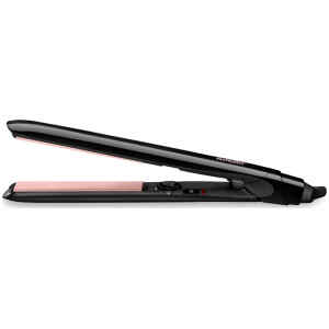 Με την Babyliss ST298E μπορείτε να ισιώσετε τα μαλλιά σας ή και να δημιουργήσετε αραιές μπούκλες στις άκρες. Διαθέτει κεραμικές πλάκες, οι οποίες έχουν την δυνατότητα να θερμαίνονται γρήγορα, προστατεύοντας ταυτόχρονα την τρίχα ώστε να μην καίγεται.