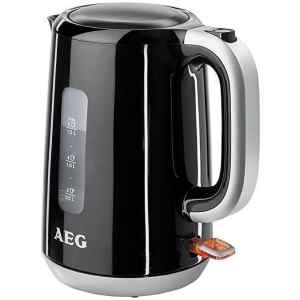 Ο βραστήρας AEG EWA3300 μαύρος, διαθέτει ισχύ 2200 Watt και χωρητικότητα 1.7 λίτρα. Μπορεί να σας προσφέρει έως και 8 φλιτζάνια ζεστού νερού. Αποτελεί έναν πολύ χρήσιμο βοηθό για την κουζίνα σας, καθώς ζεσταίνει το νερό σε μικρότερο χρονικό διάστημα, σε σχέση με ένα γκαζάκι ή μια εστία. Έτσι μπορείτε να φτιάξετε πολύ γρήγορα ένα ζεστό ρόφημα ή ακόμα και να τον χρησιμοποιήσετε στις μαγειρικές σας παρασκευές. Διαθέτει κανάτα η οποία είναι κατασκευασμένη από πλαστικό, κάτι που κάνει τον βραστήρα πιο ελαφρύ σε σχέση με τα υπόλοιπα υλικά. Επίσης, ο καθαρισμός του είναι πολύ γρήγορος και εύκολος, ενώ παράλληλα έχει μεγάλη αντοχή σε χτυπήματα.