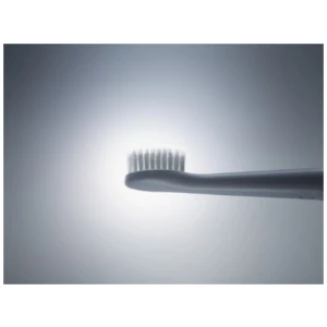 H ηλεκτρική οδοντόβουρτσα Panasonic EW-DM81 White, αφαιρεί περισσότερη πλάκα και χαρίζει πιο υγιή ούλα από τις κλασικές χειροκίνητες οδοντόβουρτσες. Mε μια πλήρη φόρτιση, η μπαταρία της μπορεί να διαρκέσει έως 7 ημέρες περίπου, αν βουρτσίζετε τα δόντια σας δύο φορές τη μέρα.