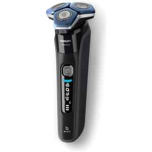 Επαναφορτιζόμενη ξυριστική μηχανή Philips Shaver Series 7000 S7886/35 με τρεις κεφαλές για βαθύτερο ξύρισμα. Είναι κατάλληλη τόσο για βρεγμένο όσο και για στεγνό δέρμα. Μπορεί να πλυθεί με νερό για εύκολο καθαρισμό. Λειτουργεί με επαναφορτιζόμενη μπαταρία και απαιτείται 1 ώρα για μια πλήρη φόρτιση. Ταυτόχρονα, διαθέτει τεχνολογία γρήγορης φόρτισης για άμεσο ξύρισμα ακόμη κι αν η συσκευή δεν έχει φορτίσει πλήρως.