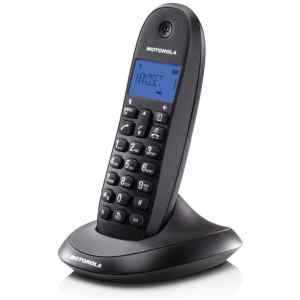 Το ασύρματο τηλέφωνο Motorola C1001LB μαύρο είναι μία οικονομική και εύχρηστη επιλογή χωρίς όμως να στερείται καμία από τις πολλαπλές λειτουργίες που έχουν τα τηλέφωνα της σειράς C της Motorola. Διαθέτει απλό και ταυτόχρονα μοντέρνο σχεδιασμό.