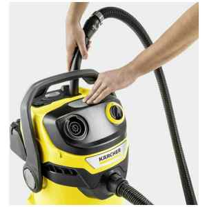 Σκούπα Υγρών/Στερεών Karcher WD 5 V-25/5/22 είναι ενεργειακά αποδοτική λύση για τον καθαρισμό μέσα και γύρω από το σπίτι. Η σκούπα υγρής και ξηρής αναρρόφησης WD 5 V-25/5/22 αποτελεί εξαιρετική επιλογή χάρη στα βέλτιστα αποτελέσματα καθαρισμού που παρέχει σε ξηρούς, υγρούς, λεπτούς ή χονδροειδείς ρύπους με κατανάλωση ισχύος 1100 watt.