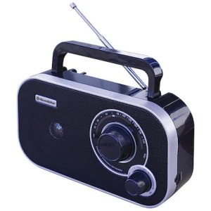 Φορητό ραδιόφωνο Roadstar TRA-2235 Retro Black που σαρώνει τα ραδιοκύματα με την τηλεσκοπική του κεραία του να βρει ψυχαγωγικό περιεχόμενο από το φάσμα FM , και διαθέτει ένα μεγάλο κουμπί ρύθμισης που θυμίζει κλασικό ραδιόφωνο. Με την αναδιπλούμενη λαβή και τη δυνατότητα λειτουργίας με μπαταρίες μπορείτε να απολαύσετε τη μουσική σας σε μέρη όπως τον κήπο , το πάρκο ή την παραλία , μακριά από οποιαδήποτε πηγή τροφοδοσίας .