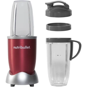 Το μπλέντερ NutriBullet NB 907 R έχει έναν ισχυρό κινητήρα 900 W που πολτοποιεί και αλέθει όλα τα προϊόντα διατροφής μέσω των λεπίδων του turbo εξαγωγέα, οι οποίες περιστρέφονται με 20.000 στροφές ανά λεπτό για να θρυμματίσουν και να αναμίξουν όλα τα υλικά και να απελευθερώσουν τα θρεπτικά τους συστατικά και τις βιταμίνες.