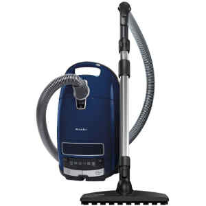 Σκούπα Miele Complete C3 125 Marine Blue με καλώδιο σε όλες τις σκούπες δαπέδου της Miele μπορεί να τυλιχτεί εύκολα και γρήγορα με έναν διακόπτη ποδός, χωρίς να χρειάζεται να σκύβετε.