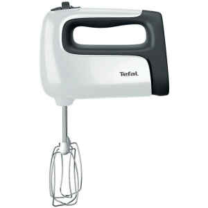 Με το μίξερ χειρός Tefal HT4601 αφήστε το Prep'Mix+ μίξερ χειρός της Tefal να είναι ο αξιόπιστος βοηθός σας στην κουζίνα! Κομψό αλλά και ισχυρό με ισχύ 500W και 5 ταχύτητες και λειτουργία turbo θα σας εξασφαλίσει την προτετοιμασία κάθε συνταγής σας. Συμπεριλαμβάνονται και δύο γάντζοι ζύμης από ανοξείδωτο ατσάλι υψηλής ποιότητας.