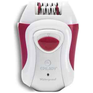 Αποτριχωτική μηχανή Epilator Epilady Waterproof 920-201, κατάλληλη για χρήση στο σώμα. Σχεδιασμένη με ειδικές περιστρεφόμενες ηλεκτρικές τσιμπίδες μεγάλης ταχύτητας, αφαιρεί από τον θύλακα τις λεπτές ή χοντρές τρίχες κάθε μήκους, προσφέροντας μακροπρόθεσμα αποτελέσματα και απαλότητα στην επιδερμίδα. Μπορεί να χρησιμοποιηθεί σε υγρό ή στεγνό δέρμα και λειτουργεί με επαναφορτιζόμενη μπαταρία.