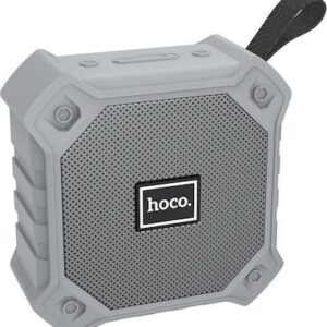 Το φορητό ηχείο Hoco BS34 Grey με ισχύ 5 watt, είναι full range και μπορεί να αναπαράγει οποιοδήποτε μουσικό κομμάτι με περιορισμένη όμως απόδοση στο μπάσο, καθώς δεν διαθέτει subwoofer. Mε μια πλήρη φόρτιση, σας προσφέρει έως 3 ώρες συνεχούς αναπαραγωγής μουσικής. Επιπλέον διαθέτει ραδιόφωνο για να ακούτε τους αγαπημένους σταθμούς, hands free για να μιλάτε άνετα μέσω της ανοιχτής ακρόασης και δυνατότητα φόρτισης μέσω usb, για να μπορείτε εύκολα να το φορτίσετε με powerbank. Με βαθμό προστασίας IPΧ5, μπορείτε να πάρετε το ηχείο κοντά σας στη θάλασσα ή την πισίνα, καθώς έχει αντοχή σε ρίψεις νερού (π.χ. βροχή).